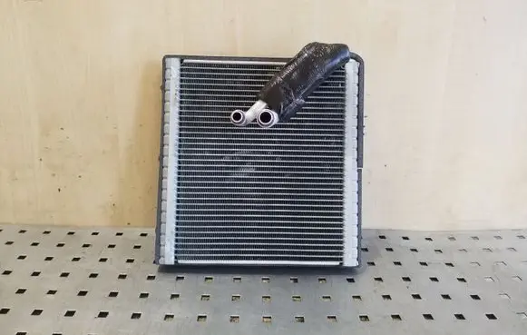 Volkswagen PASSAT B8 Air conditioning (A/C) radiator (interior) 