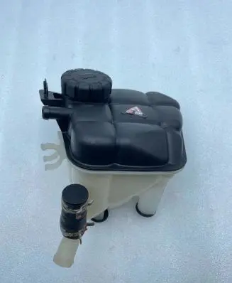 Mercedes-Benz GLS X166 Coolant expansion tank/reservoir A1665000049 RD0T14TAA