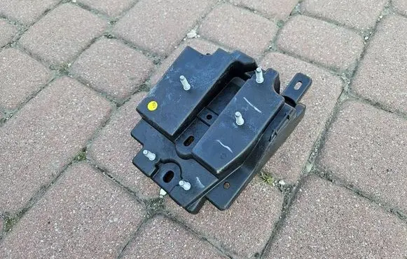 Opel Corsa F Glove box central console 39167719- 9829241180