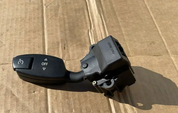 BMW 5 E60 E61 Cruise control stalk 6924104