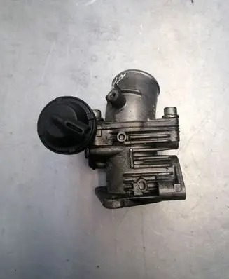 Nissan Almera N16 Throttle valve 72167506 B1281