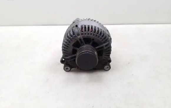 Volkswagen PASSAT B6 Generator/alternator 021903026L