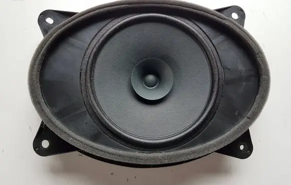 Subaru Forester SK Front door speaker MYANMAR 2M831