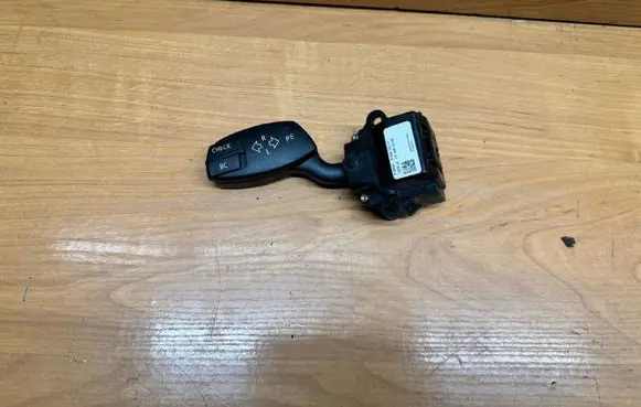 BMW 5 E60 E61 Indicator stalk 6924103 0110672006