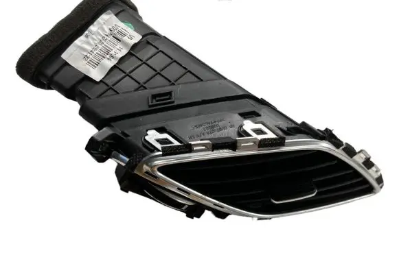 Hyundai i40 Dash center air vent grill U09D40 U09002
