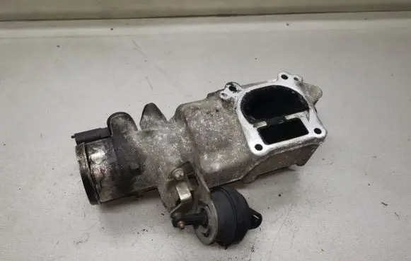 Opel Zafira A Throttle body valve 08226807