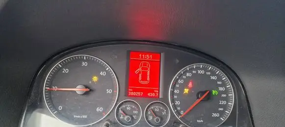 Volkswagen Touran I Speedometer (instrument cluster)