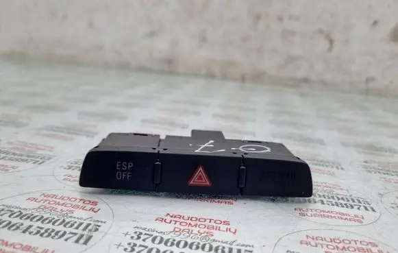 Audi Q7 4L Hazard light switch 4L1927137A