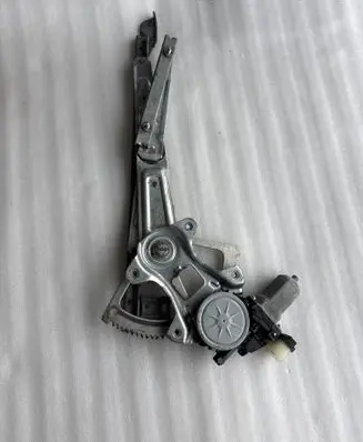 Subaru BRZ Front door window regulator with motor 61188CA010