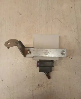 Toyota Avensis T250 Window wiper relay 8594005020