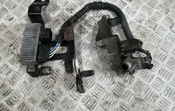 Renault Laguna III Glow plug pre-heat relay 8200558438A RCS812