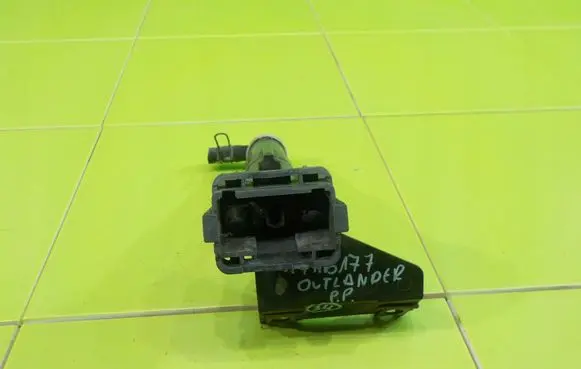 Mitsubishi Outlander Headlight washer pump PRZOD 17AB177