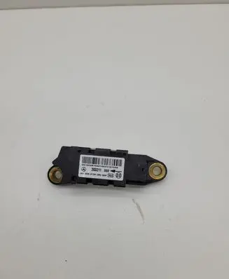 Mercedes-Benz E W211 Airbag deployment crash/impact sensor 0018209126