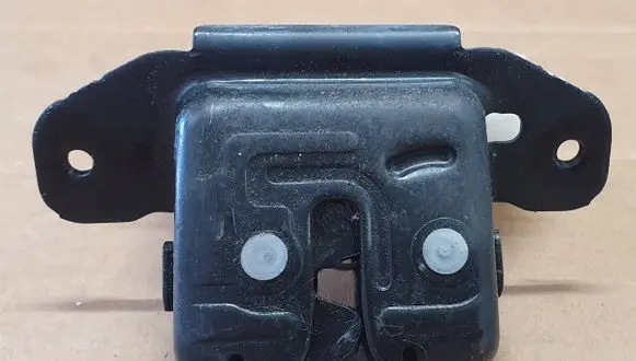 Toyota Auris E180 Tailgate/trunk/boot lock/catch/latch