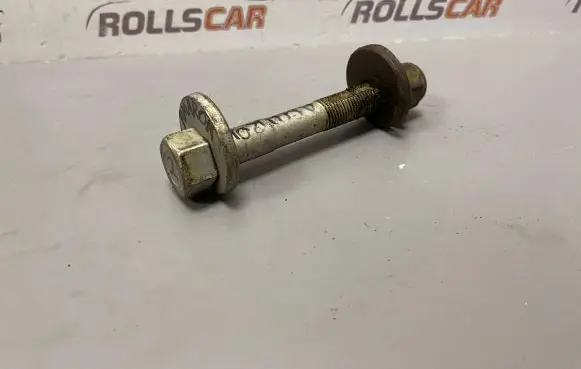 Volkswagen Amarok Rear suspension camber bolt 