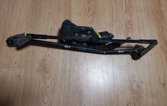 Hyundai Elantra Front wiper linkage and motor 035217430 981102D100