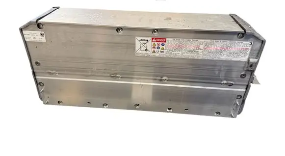 Voltage converter inverter