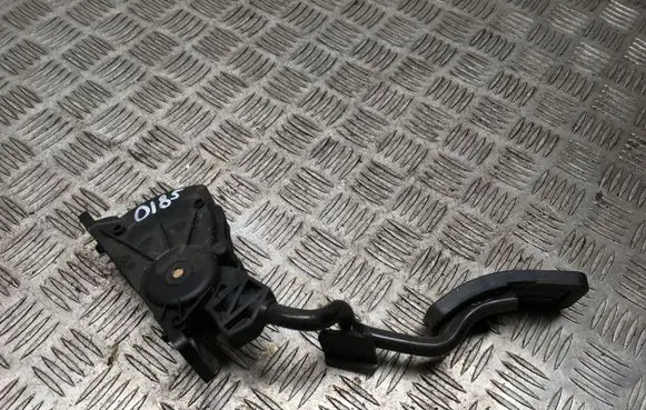 Audi A6 S6 C6 4F Accelerator throttle pedal 4F2721523