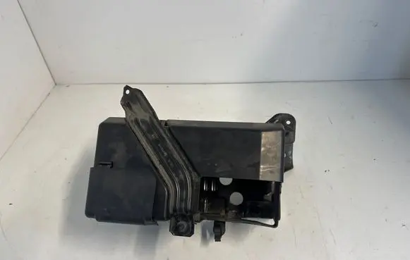 Opel Insignia B Battery tray 84116582 84213683