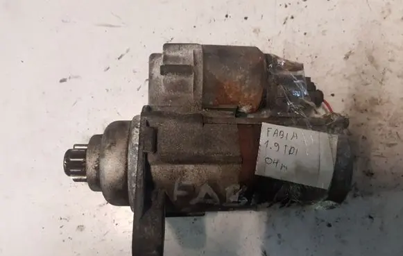 Skoda Fabia Mk1 (6Y) Starter motor 8EA011610221