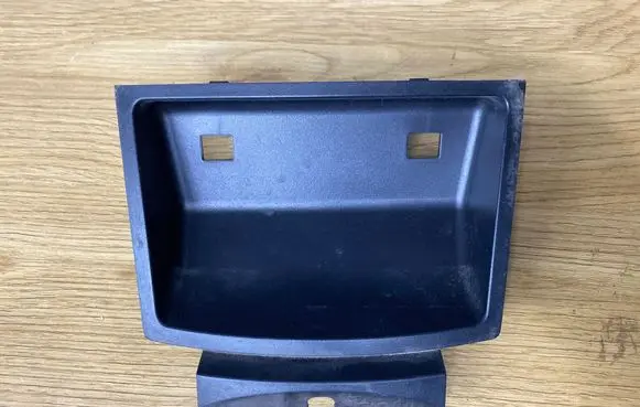 Volvo V50 Glove box central console 8687478