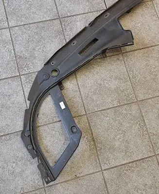 BMW 5 GT F07 Engine bonnet/hood lock trim molding 7042984 51767042984