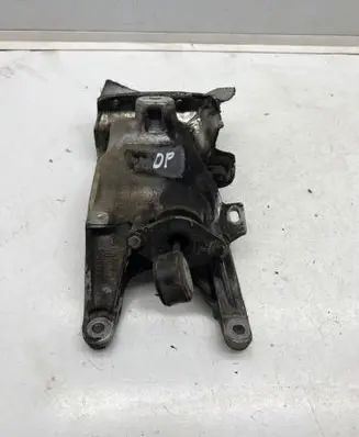 Audi A4 S4 B9 Engine mounting bracket 4M0199308