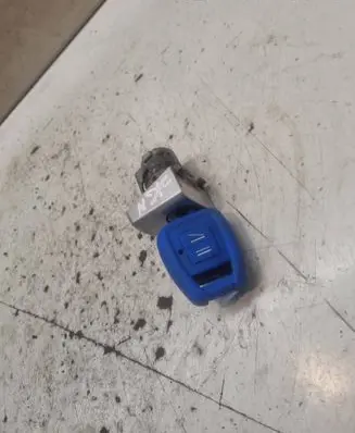 Opel Signum Front door lock (next to the handle) 