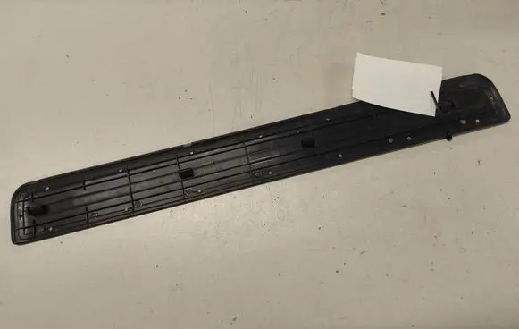 KIA Sorento Front sill trim cover 858863E000 A048032