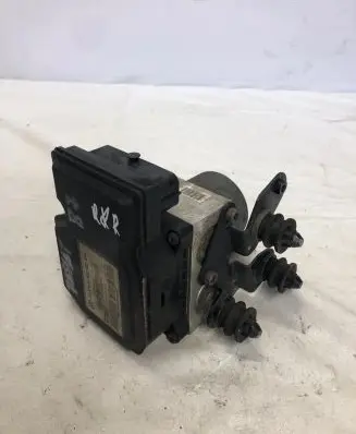 Volkswagen PASSAT B7 ABS Pump 3AA614109AC 54085622R 17654043
