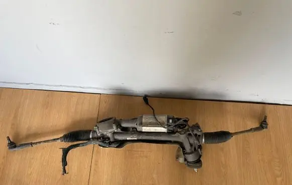 Volkswagen PASSAT B7 Steering rack 3AC423051C