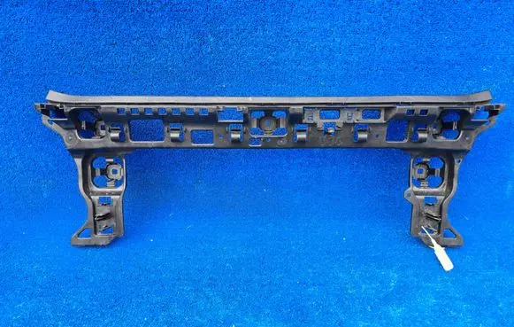BMW 2 Active Tourer U06 Rear bumper mounting bracket 8739135