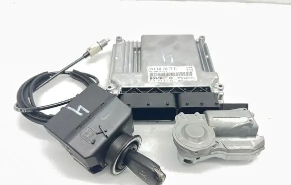 Mercedes-Benz C W203 Engine control unit/module A6461537291 2095450908