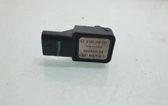 Dodge Durango III Air pressure sensor 05149174AB 0261230227