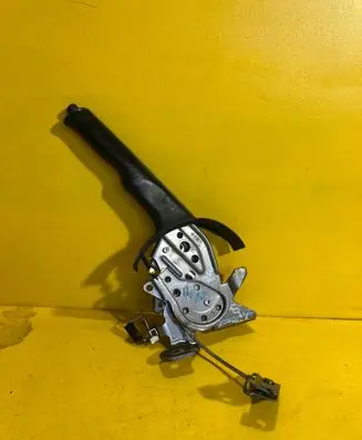 Nissan X-Trail T32 Handbrake/parking brake lever assembly RZ1R3P5K2