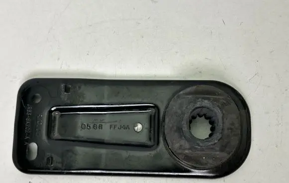 Ford Mustang VI Radiator mount bracket JR338K202AA