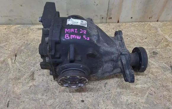 BMW 5 E60 E61 Rear differential 156486702