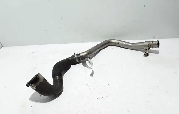 Intercooler hose/pipe