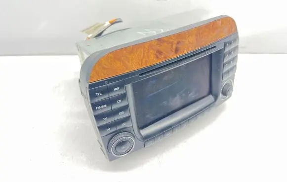 Mercedes-Benz S W220 Radio/CD/DVD/GPS head unit A2208205889