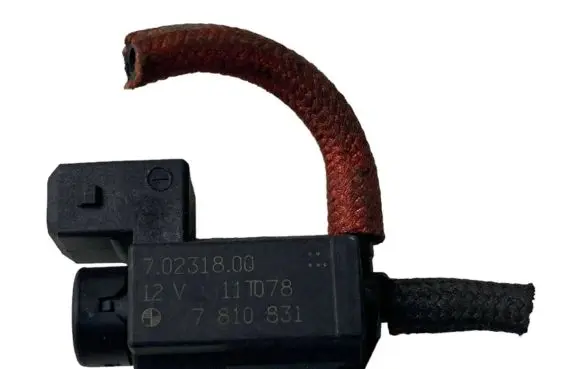 BMW 5 F10 F11 Turbo solenoid valve 7810831 70231800 11T078