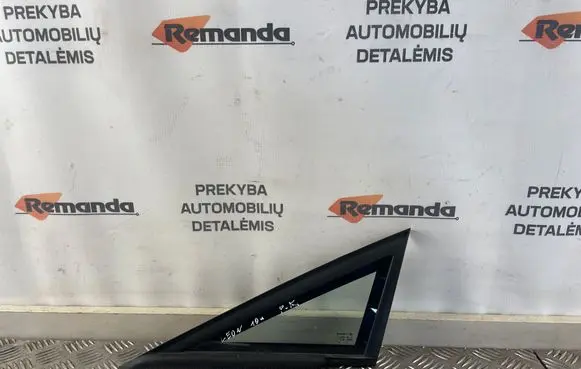 Seat Leon (1P) Front door vent window glass four-door 43R001564