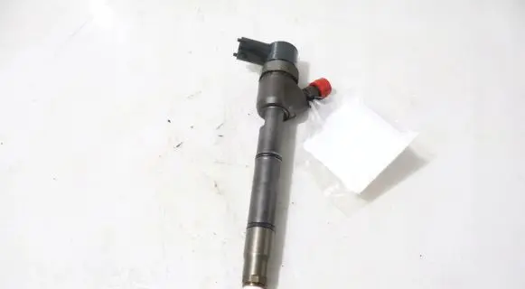 Hyundai i30 Fuel injector 0445110320