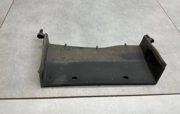 Audi A7 S7 4G Air intake duct part 4G0129618B