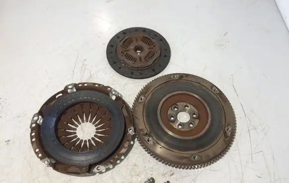 Toyota Yaris Clutch set kit 134510Q010A 312500D190