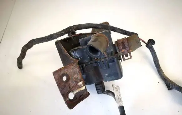 Coolant heater control valve