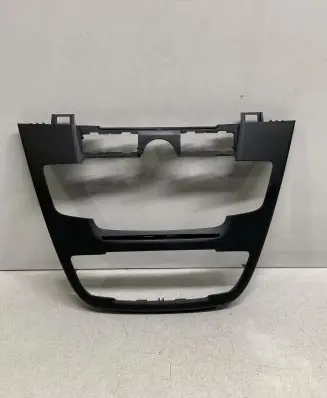 Opel Insignia A Radio/GPS head unit trim 13273253