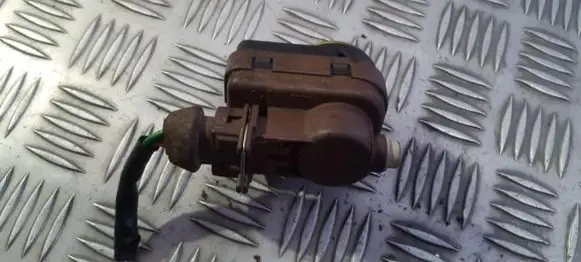 Headlight level adjustment motor