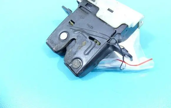 Renault Laguna II Tailgate/trunk/boot lock/catch/latch 8200890392B IMPRK1320270