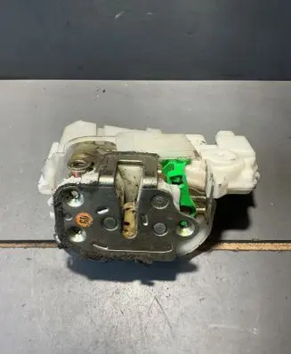 Honda Accord Rear door lock 