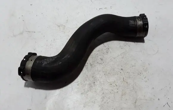 Mercedes-Benz E C207 W207 Intercooler hose/pipe A2045282182